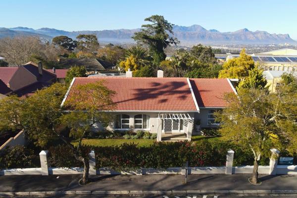 Exclusive Auction Mandate 
Non-distressed Auction - Bidding to start from R 4 500000
Auction date: 16 October 2024
Pre-Auction standard ...