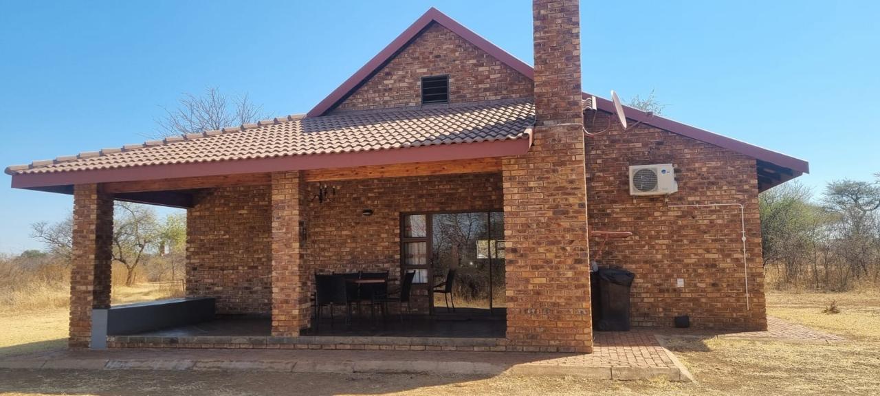 3 Bedroom House for sale in Sondela Nature Reserve P24114117710