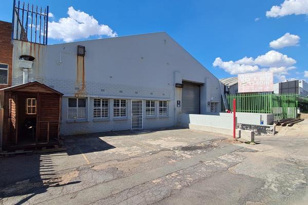 The property comprises a double volume industrial building with ancillary C-grade offices and ablutions, on a large Industrial Zoned ...