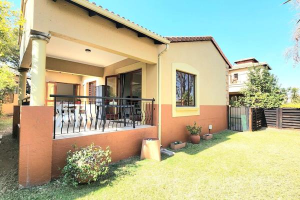 Charming 3 Bedroom Townhouse For Sale in Douglasdale. 

Welcome to this delightful ...