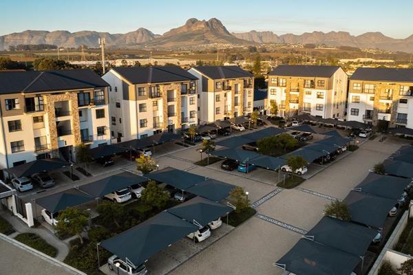 Modern 2-Bedroom Apartment to Rent at The Huntsman

Enjoy comfortable, secure living ...