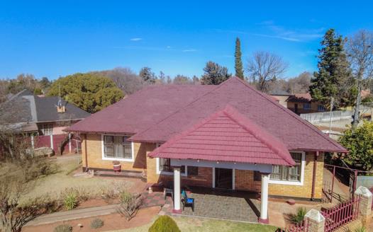 3 Bedroom House for sale in Stilfontein