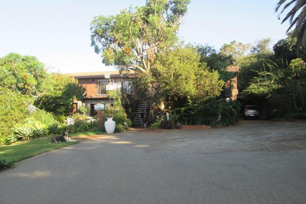 This reputable guesthouse, serenely nestles in a picturesque setting, only two kilometers from Newcastle  on the N11 road. With ...