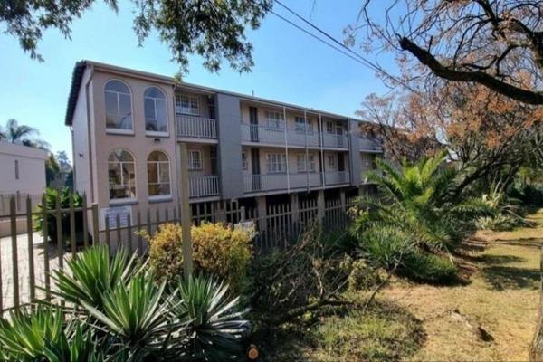 Spacious flat in one best residential areas of Alberton
2 Bedroom flat totaly renovated ...