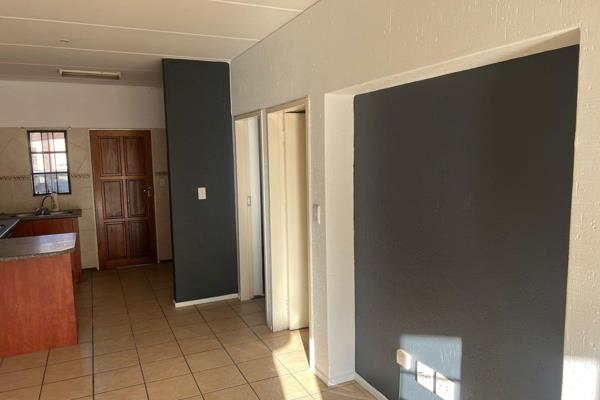 What a lovely unit to rent...in Pebble Falls Lifestyle Estate...a ground unit...lock up &#39;n go...empty and ready for you to move ...