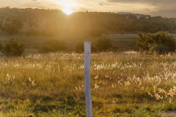 Architectural Excellence and Environmental Sustainability are hallmarks of Monaghan Farm.

Featuring the rare Egoli Granite Grassland ...