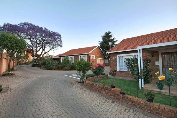 Now selling as sectional title!

***Jacaranda Retirement Village has a central solar ...