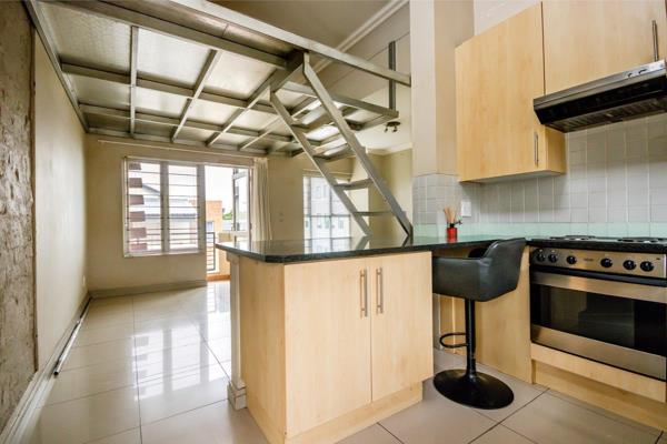 Top floor apartment - light and bright with an easy set-up for the ideal lock-up-and-go ...