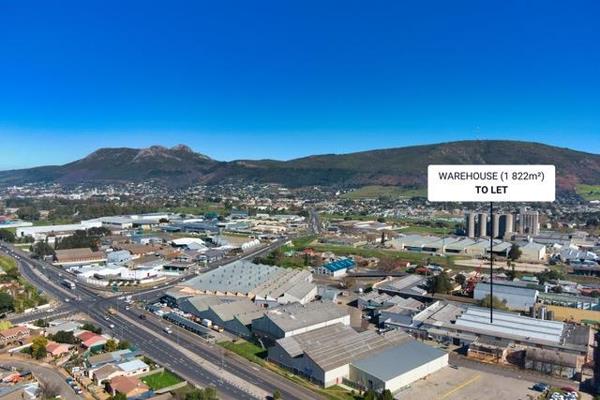 Industrial warehouse available in Paarl

This newly refurbished industrial warehouse of 1 822 m&#178; situated in Spilo Business Park ...