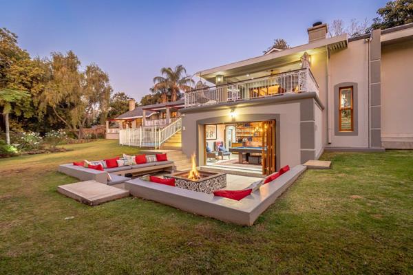 Welcome to your new home in Northcliff. This unassuming beauty will surprise you as soon as you drive through the gates. The stature of ...