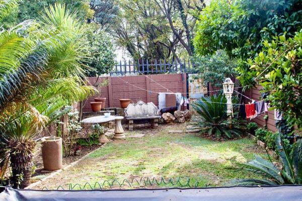 Edenvale Sanctuary: Luxurious Family Duplex in a Boomed Community
Seeking a haven for ...