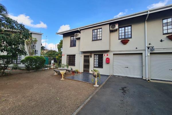 JAZMAX ESTATE AGENTS introduces this lovely family home situated within a small secure complex in Newlands, Durban. This 2 story home ...