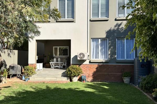 Fabulous fully furnished 4 bedroom townhouse in a small, pretty, secure estate- Umthunzi ...