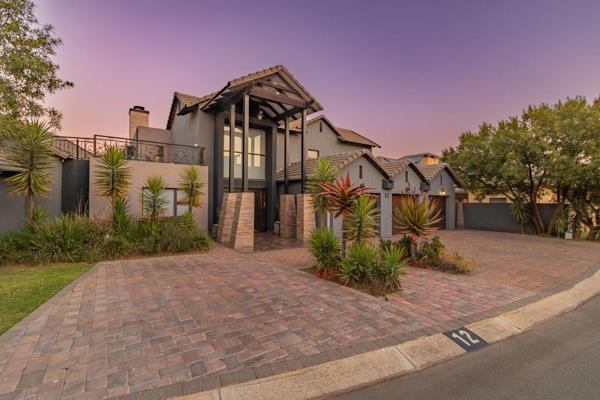 This stunningdouble story home ticks all the boxes.  

Step into the double volume entrance into an open plan gourmet kitchen with ...