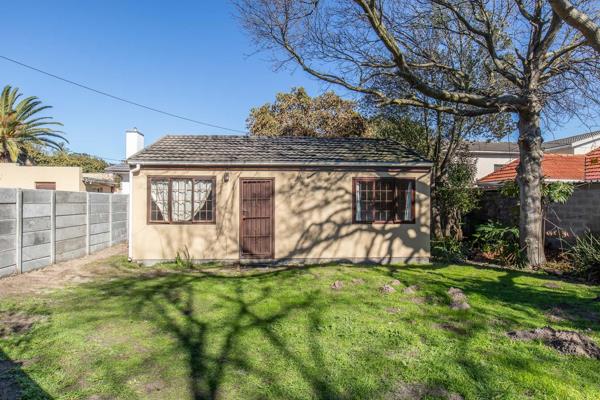 OPEN HOUR ON SATURDAY BY APPOINTMENT
PLEASE BOOK YOUR TIME SLOT
This compact and basic 2 bed cottage offers an affordable opportunity for you to secure a home in this sought after area. It is set on a 287m2 subdivided stand ...