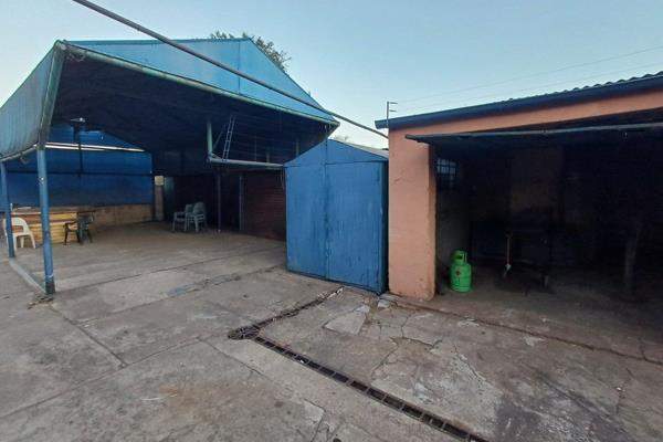 This Property Have A Lot Of Potential, 3 Bedrooms, Livingroom, Store Rooms, Workshop.