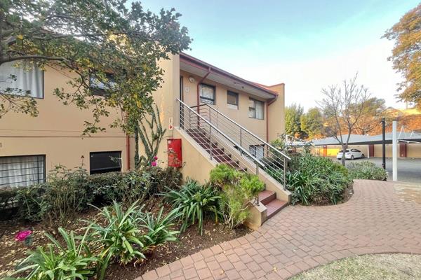 Welcome to this inviting three-bedroom garden unit, now available for sale in Stanford Gardens Complex. 

Upon entering, you&#39;ll be ...