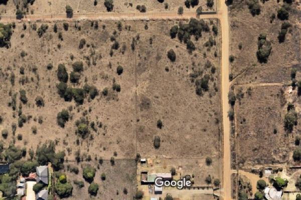 Are you interested in creating your own little paradise?

Take a look at this vacant land in Hartebeesthoek. It&#39;s far enough from ...