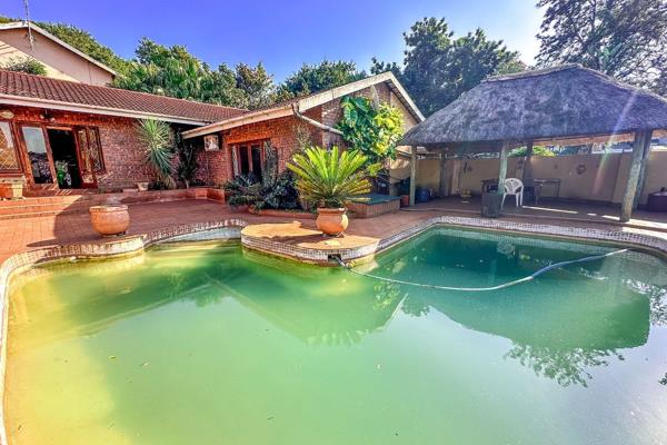 Nestled in the charming neighborhood of Panorama, Empangeni, this spacious family home offers a wonderful blend of comfort and ...