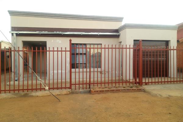 Versatile 4-Bedroom Home in Blomanda

Welcome to this beautifully maintained 4-bedroom home in the heart of Blomanda.

This residence ...