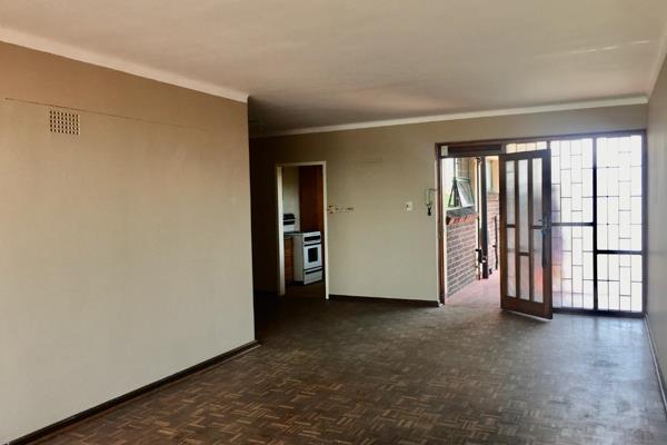 Spacious 2 bedroom apartment to rent in the popular Drimar Court building, close to SARS ...