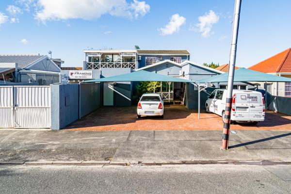 Rare opportunity to purchase an investment property with an A-grade tenant in Royal Cape, Ottery.

With a span in excess of 500 m2 ...