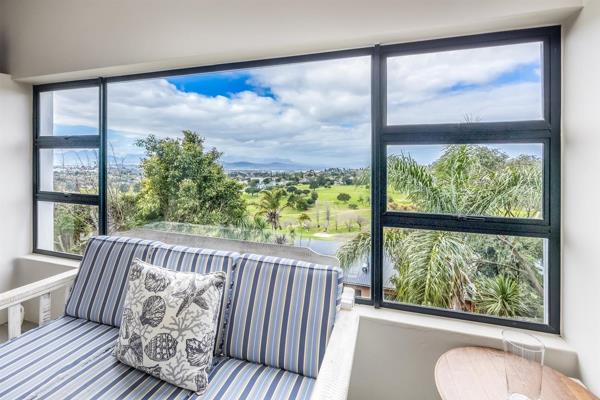 Prime Position, Expansive Views &amp; Dual living - Welgemoed 
A lovely, versatile, private family home with magnificent views over ...