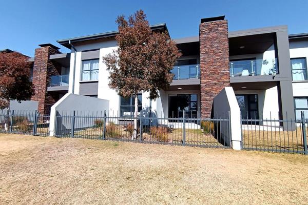 A 2 bedroom modern partment situated in Serengeti Golf Estate, Kempton Park is available to rent.

The open-plan living area gives the ...