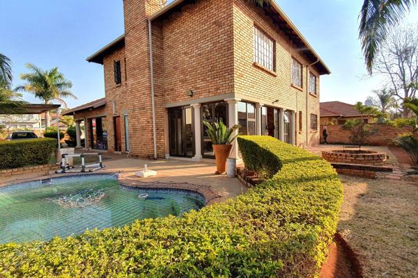 Were you looking for a beautiful family home in Montana, Pretoria? Look no further!
This expansive 2-level property boasts the perfect ...