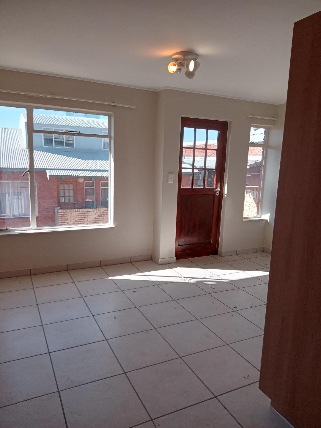 Apartment / flat to rent in Braamfontein Werf - 28 Stanley Apartments ...