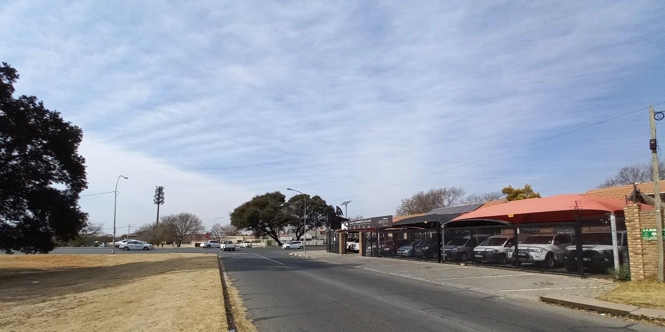 4 Bedroom House to rent in Ormonde 84 Kimberley Str P24114732063