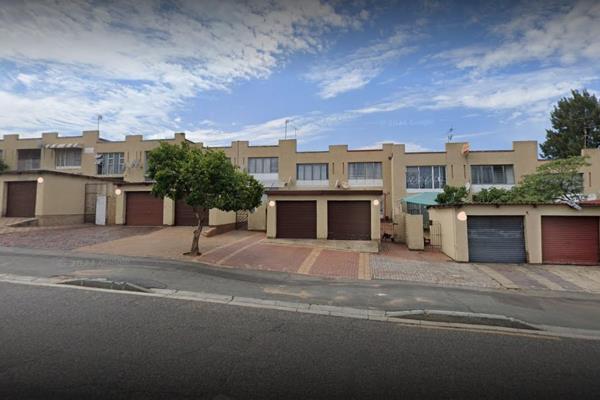 Spacious and Secure Duplex Unit in West Turffontein.

Deceased Estate: 10% cash ...