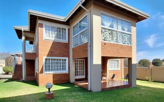 3 Bedroom Townhouse for sale in Farrar Park