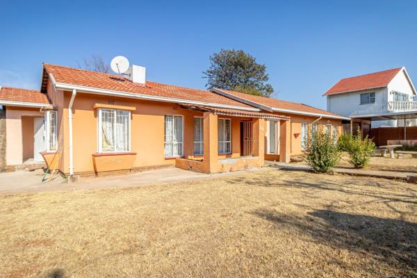 Exclusive Sole Mandate

Looking for investors to take this 4-bedroom house as an ...