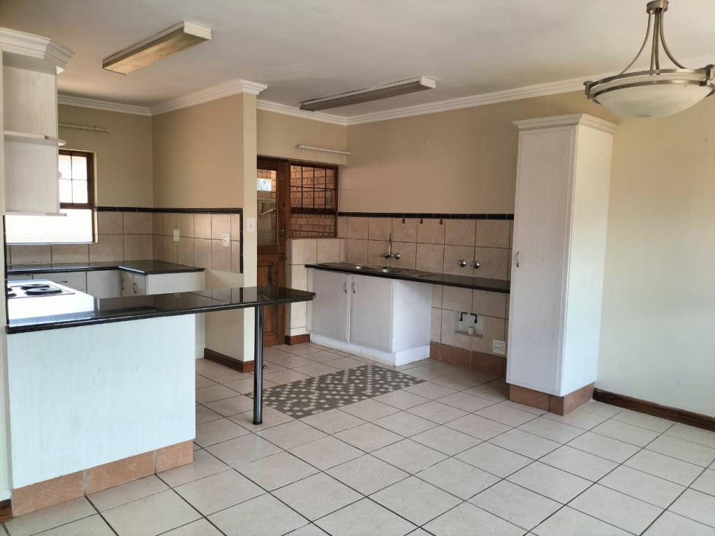 3 Bedroom Apartment / flat for sale in Louis Trichardt - P24-114734680