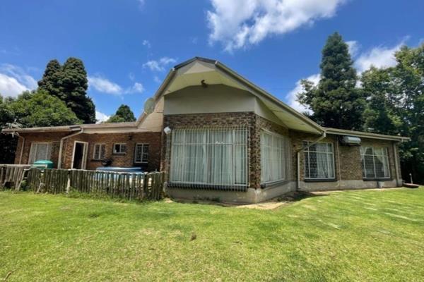 Discover this charming standalone house located in the heart of Belfast, Mpumalanga. This home offers a comfortable and convenient ...