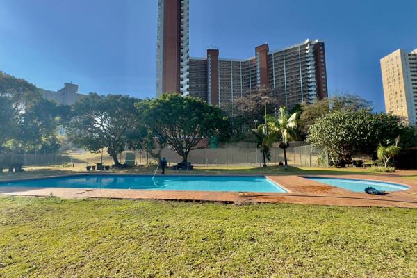 This 1.5-bedroom flat offers a comfortable and scenic living space, perfect for enjoying ...