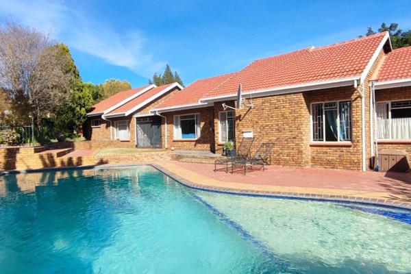 Welcome to your dream home in the heart of Rooihuiskraal! This stunning 4 bedroom, 3 bathroom residence offers the perfect blend of ...