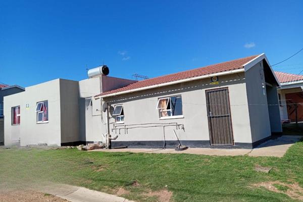 Sold in less than 30 days.
I still have buyers, if you  are thinking of selling, call me for a FREE assessment.
Suburb Joe Slovo, +- ...