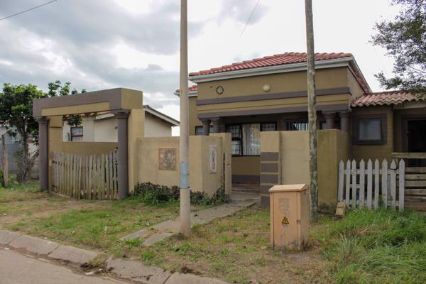 Xoliswa Tini Properties presents this two bedrooms, spacious lounge, open plan dining room with kitchen with full BIC for ...