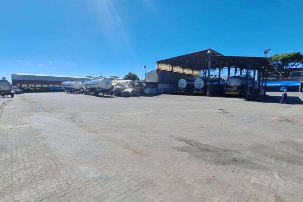 Offering vast potential in Wynberg, Sandton, this industrial yard spans just under 8,000 ...