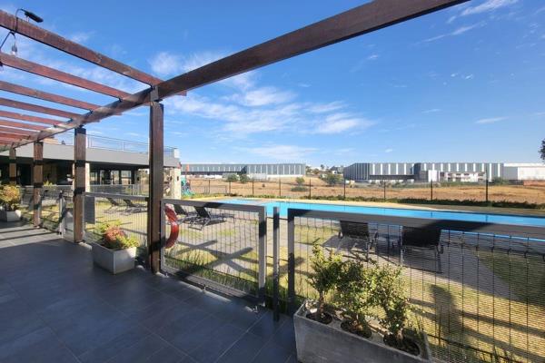 A modern 3 Bedroom garden apartment in Westlake Eco estate. Perfectly positioned for extra privacy with a really sizable pet friendly ...