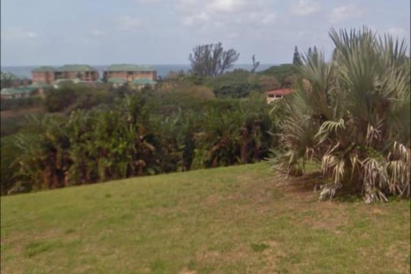 Free standing Property in Trafalgar bordering San Lameer Estate. Protected wildlife area.1Kilometer walk to private Blue flag Beech. ...