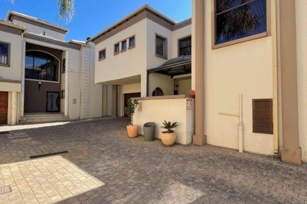 Magnificent three bedroom cluster home | pets allowed | prepaid electricity | ...