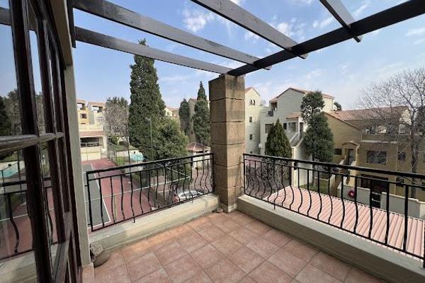 * Lovely 2 bedroom 1 full bathroom private corner loft apartment in popular Via Orvietto ...