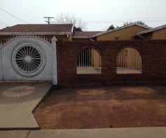 House for sale in Mabopane  Unit C