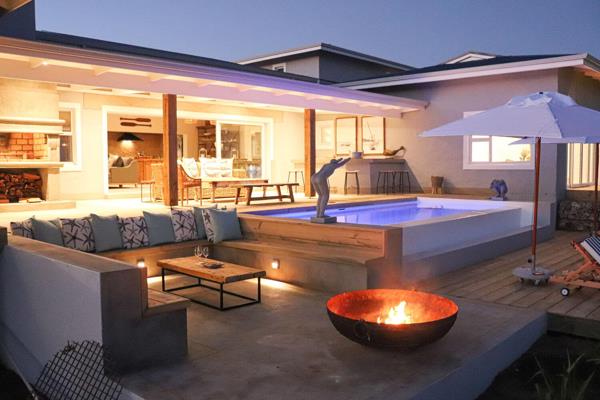 Athina’s Cove is a private villa in Plettenberg Bay, sleeping up to 12 people. Set in ...