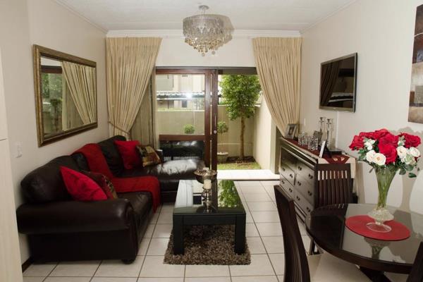 A steal at the price. Come view before it gets sold. This lovely garden apartment situated in Sunset Boulevard offers a spacious living ...