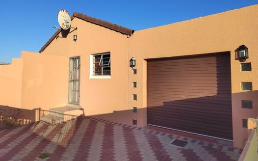 4 Bedroom House for sale in Strandfontein