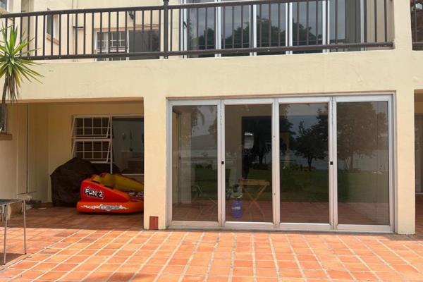 Experience living on the banks of Hartbeespoort Dam at its Finest in Montego Bay - Ground Floor Unit To Let


Discover the epitome of ...